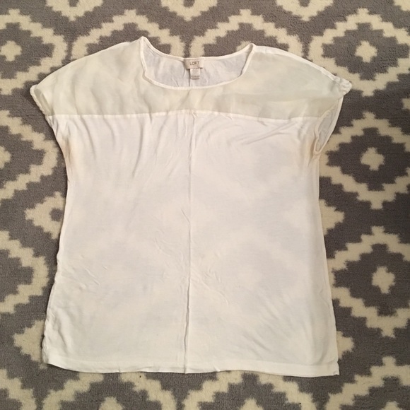 Ann Taylor Loft white tee size large