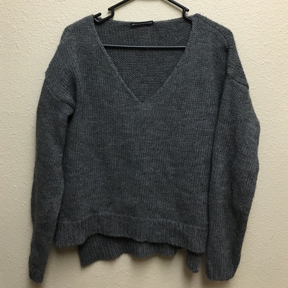 Brandy Melville sweater