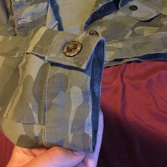 Jacket - Picture 3 of 3