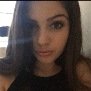 Meet your Posher, Zoe