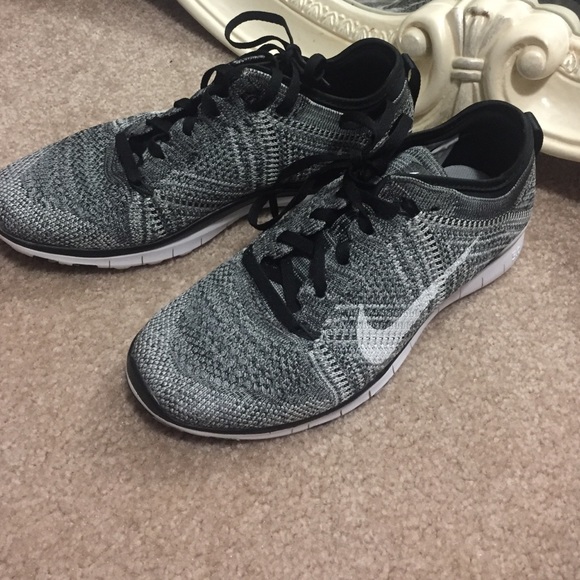 Nike running shoes..fly knit 5.0!