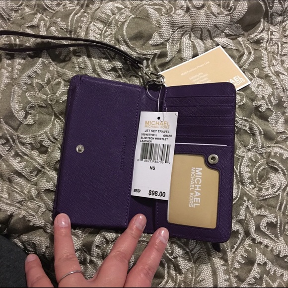 SOLD - Picture 3 of 4