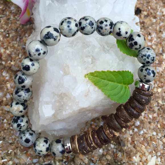 Coconut Shell & Dalmatian Jasper Stone Bracelet - Picture 2 of 3
