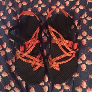 Size 7 chacos