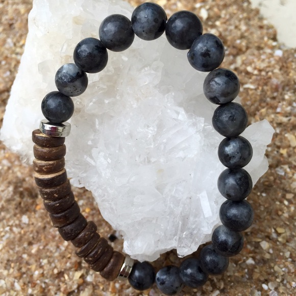 Coconut Shell & Larvikite Stone Bracelet - Picture 2 of 3