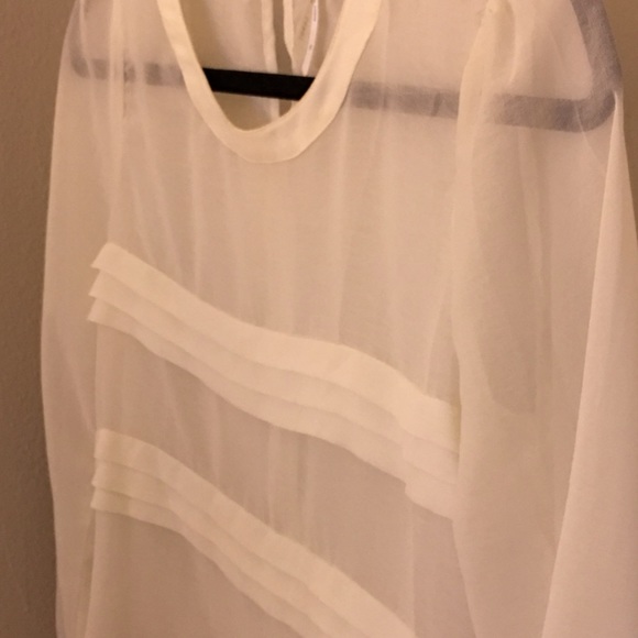 Ivory Blouse - Picture 2 of 2