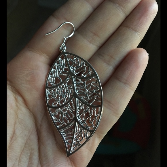 .925 Stamped Dangle Leaf Earring - Picture 3 of 5