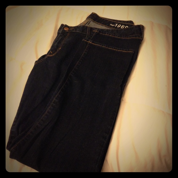 Like new, Dark wash, skinny Gap jeans