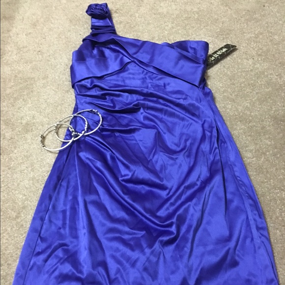 SOLD 👗Bluish Purple One Shoulder Sleeve Dress👗 - Picture 3 of 4