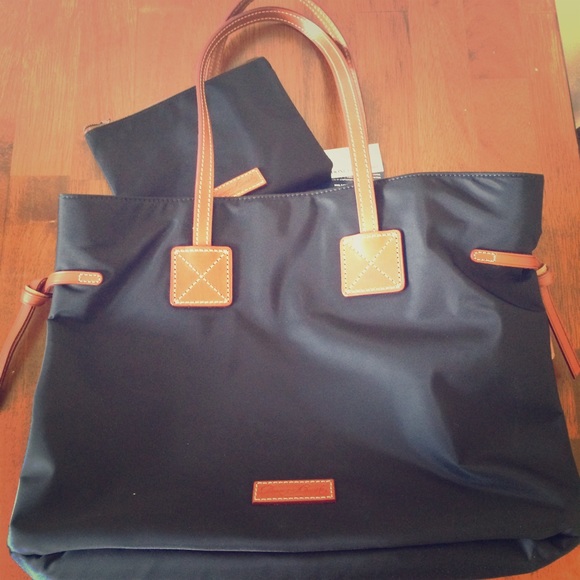 Dooney & Bourke Black Nylon Shopper with Pouch