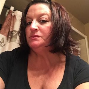 Meet your Posher, Lora