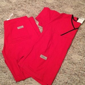 Set of urban scrubs pants and top
