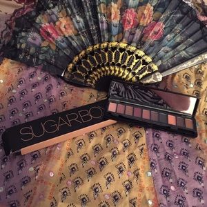 SugarBox 10 Color Eyeshadow Palette 💅🏽👁👄