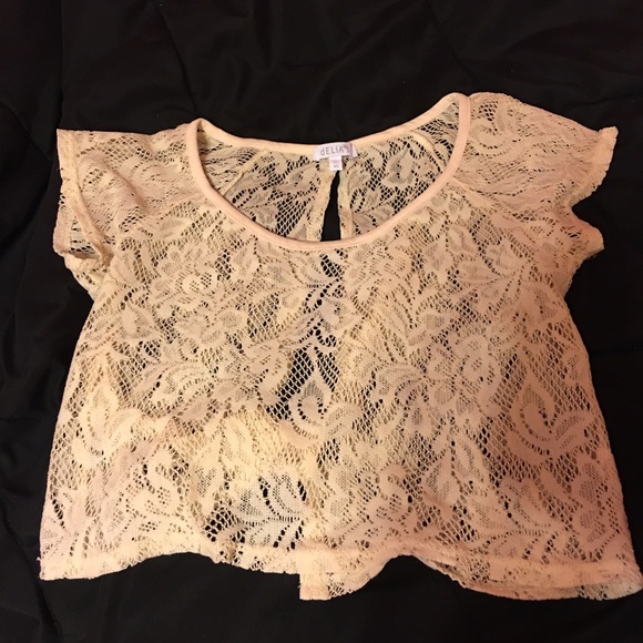 NWOT dELiA's Lace crop top