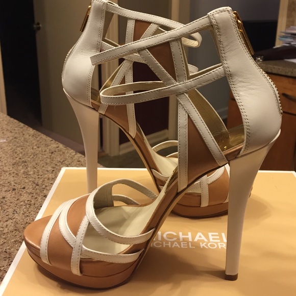 Michael Kors heels size 8 - Picture 2 of 4