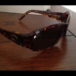 Costa Del Mar authentic.