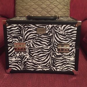 Makeup Train Case