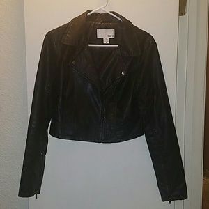 Bar III Cropped faux leather moto jacket