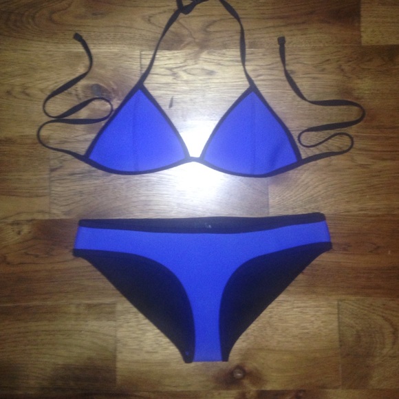 Triangl Bikini