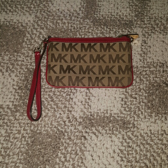 Michael Kors wristlet