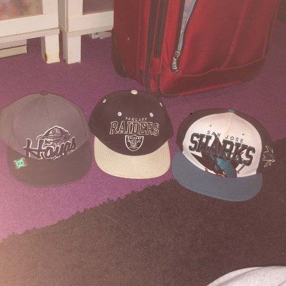 3 SnapBacks raiders, San Jose sharks & Hayes