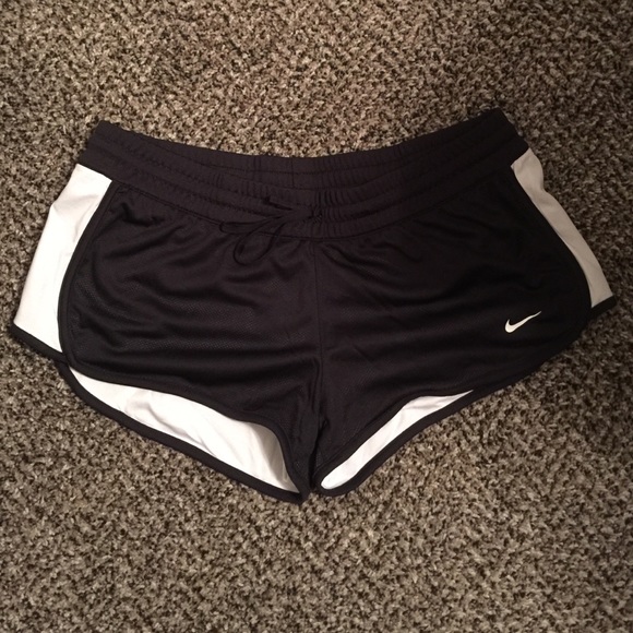 NWOT Nike running shorts