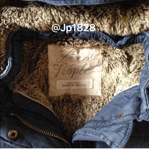 1 Left!5🌟Rated✨NWT Free People Denim Jacket - Picture 3 of 4