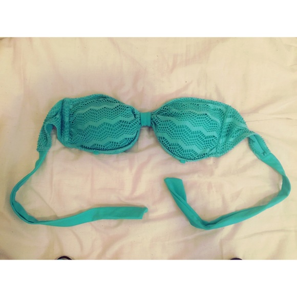 Swimsuits - Picture 2 of 3