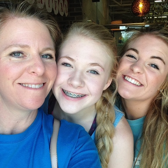 Meet your Posher, Sharon