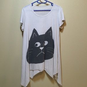 T-shirt with a cat 🐱
