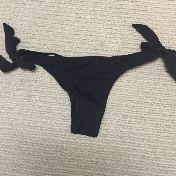 Victoria's Secret itsy bottoms