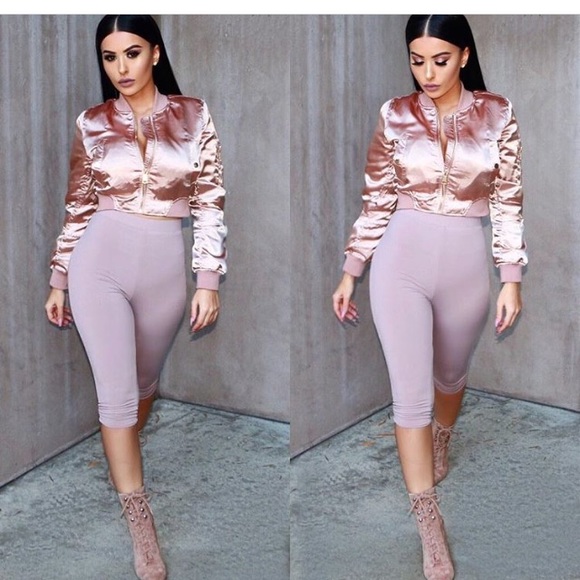 Sale NWT Pink Satin Bomber Jacket - Picture 3 of 4