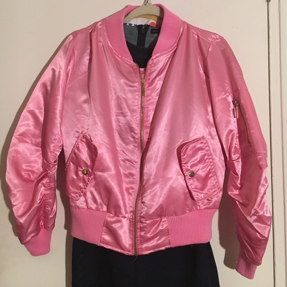 Sale NWT Pink Satin Bomber Jacket - Picture 4 of 4