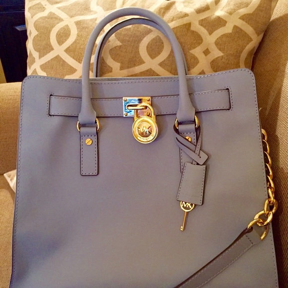 SOLD 👜🎀 Light Blue MK Hamilton - Picture 2 of 4