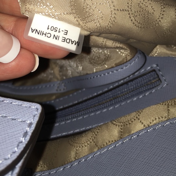 SOLD 👜🎀 Light Blue MK Hamilton - Picture 4 of 4