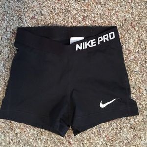 black Nike pro spandex shorts