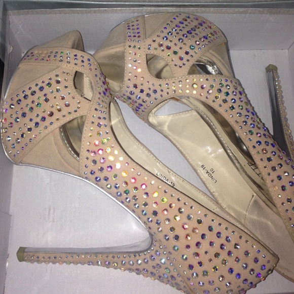 Swarovski Pumps