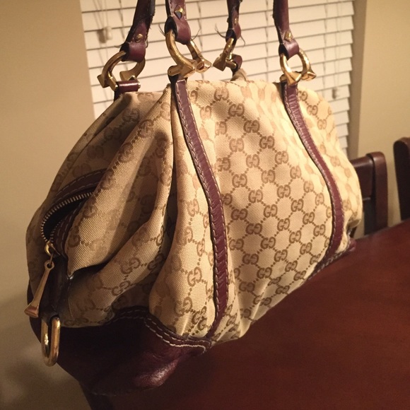 Authentic Gucci Handbag - Picture 2 of 4