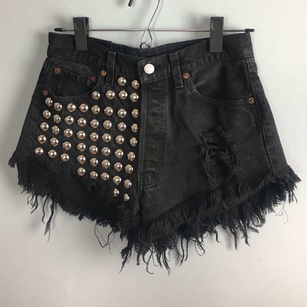 ✨RUNWAYDREAMZ "Voldemort" high-waisted shorts!