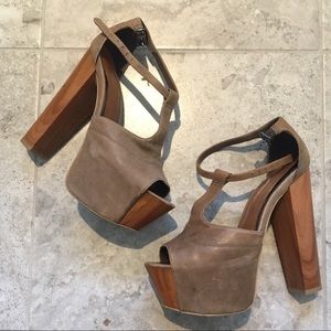 Jessica Simpson Dany Platform Heel