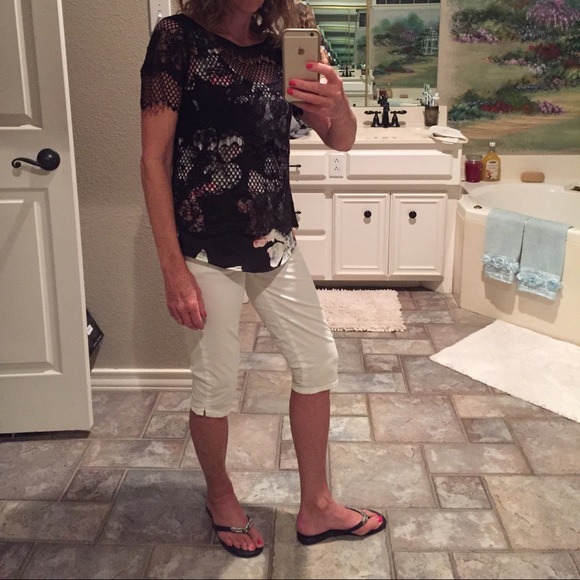 Capri/ Bermuda Shorts/