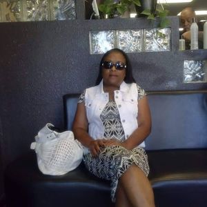 Meet your Posher, Louise