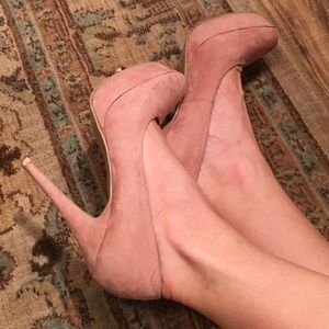 Lauren Conrad pink heels!