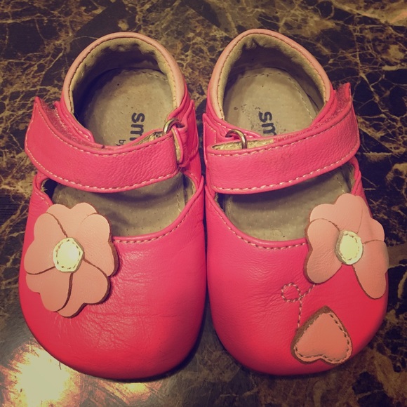 Pink flats for baby girl no scuffs in the front