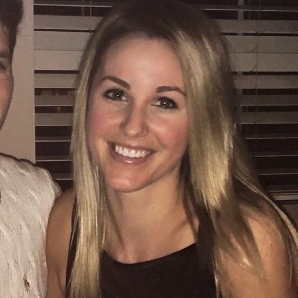 Meet your Posher, Lauren - Picture 1 of 1