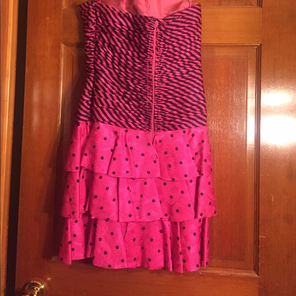 Party dress - Picture 2 of 2