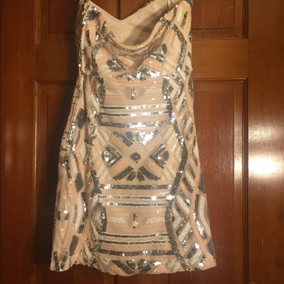 Beautiful party dress *WORN ONCE* - Picture 2 of 3