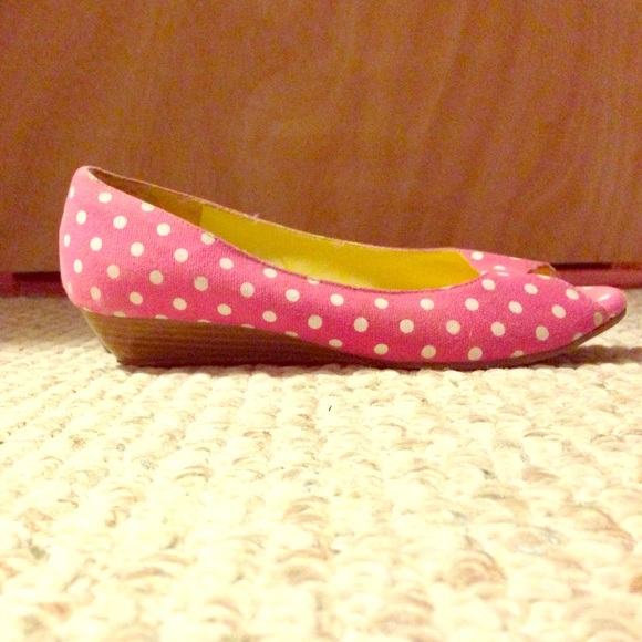 Pink polka dot peeptoe wedges