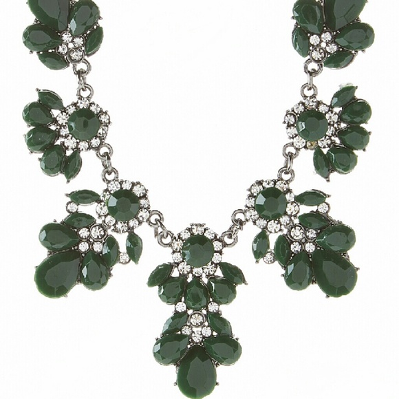 Dark green floral drop leaf necklace