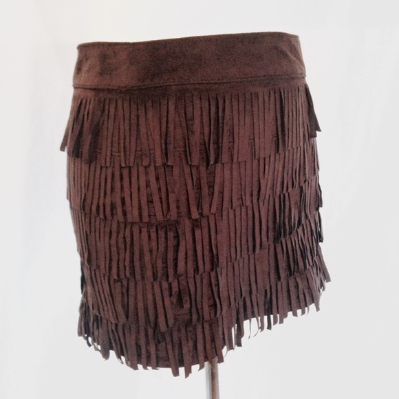 ❌SOLD❌ Pocahontas Fringe Mini Skirt - Picture 2 of 4